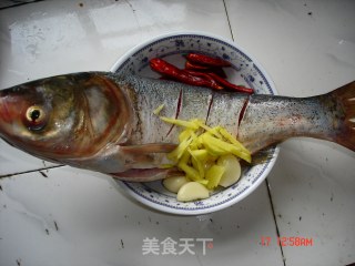 大碗胖头鱼的做法步骤：2