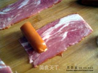 培根黑胡椒热狗卷的做法步骤：2