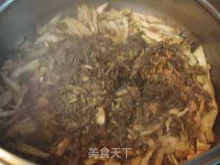 清炒紫香菜的做法步骤：2