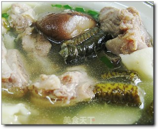 土黄鳝炖排骨的做法步骤：2