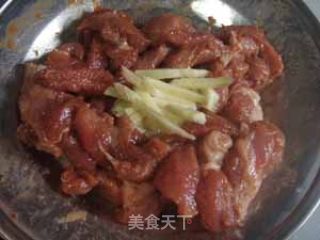 韭黄炒肉丝的做法步骤：2