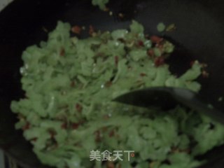 苦瓜炒鸡蛋的做法步骤：2