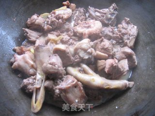 红烧鸭子的做法步骤：3