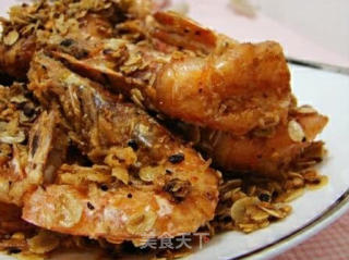 麦片炒大虾的做法步骤：3