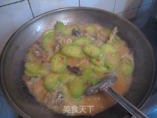 黄瓜煮昂刺鱼的做法步骤：2