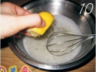 电饭锅蒸蛋糕的做法步骤：2