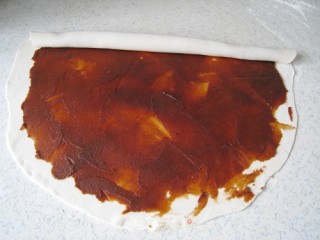 豆沙如意卷的做法步骤：3