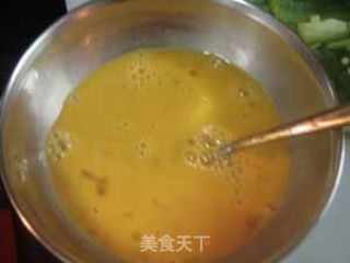 丝瓜滑蛋的做法步骤：3