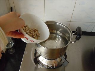 银耳莲子薏仁汤的做法步骤：5