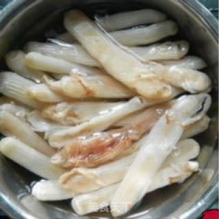 沙虫瘦肉粥的做法步骤：2