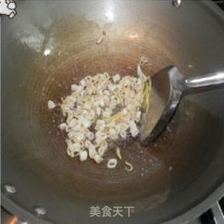 沙虫瘦肉粥的做法步骤：2