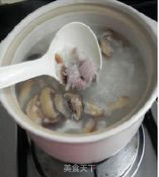 沙虫瘦肉粥的做法步骤：2