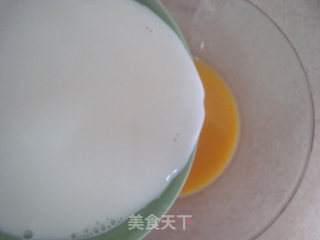 香滑细腻·入口即化的牛奶炖蛋的做法步骤：4