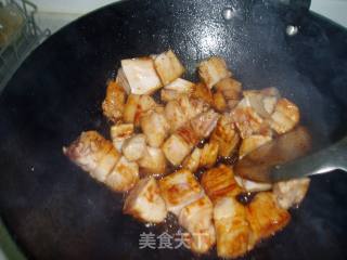 秘制红烧肉的做法步骤：2
