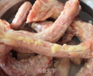 吮指烤鸡脖的做法步骤：2