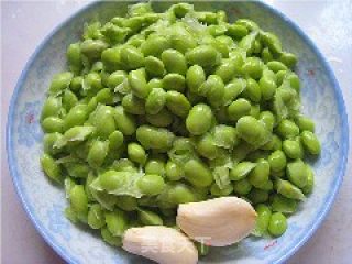 蛤蜊炒青豆的做法步骤：2