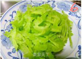 南昌风味炒苦瓜的做法步骤：4