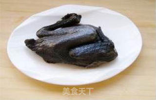 双菇乌鸡汤的做法步骤：2
