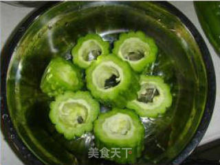 酿苦瓜的做法步骤：4
