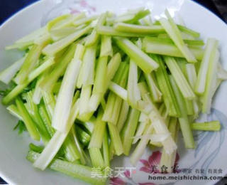 小炒牛肉的做法步骤：4