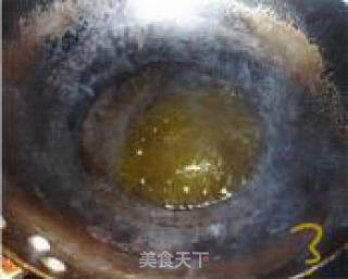 香肠丝瓜面的做法步骤：2