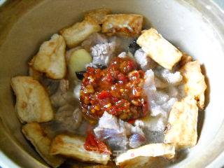 豆腐炖牛肉的做法步骤：2