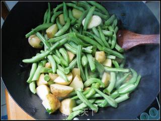 我家餐桌的东北菜，乱炖的做法步骤：2