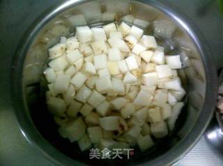 瑶柱鲍鱼汁烧双孢菇口蘑山药的做法步骤：2