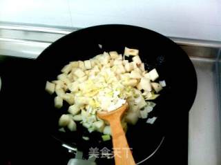 瑶柱鲍鱼汁烧双孢菇口蘑山药的做法步骤：2
