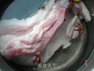 芽菜扣肉的做法步骤：2