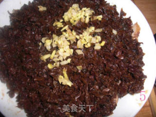 芽菜扣肉的做法步骤：2