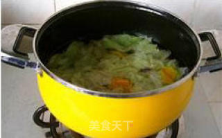 炝拌甘蓝菜的做法步骤：2