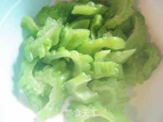 黑椒苦瓜牛柳的做法步骤：5