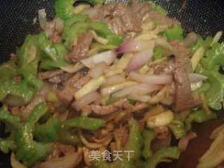 黑椒苦瓜牛柳的做法步骤：5