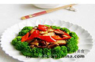 腊肉炒西兰花的做法步骤：2