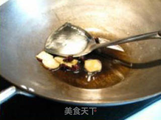 五花肉焖腐皮的做法步骤：3