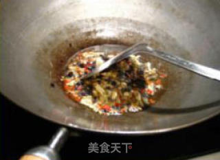 豉椒爆凤爪的做法步骤：3