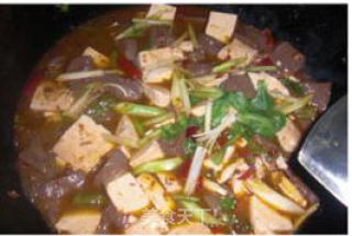 鸳鸯豆腐钵的做法步骤：2
