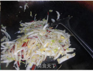 炝丝白菜的做法步骤：2