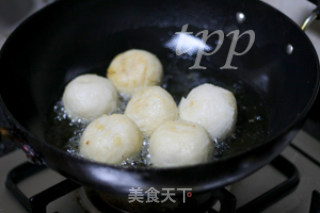 油炸团子的做法步骤：3
