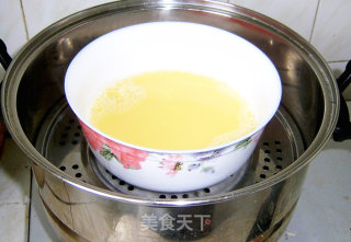 蛋羹蒸馄饨的做法步骤：2