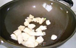 干锅腊肉豆结的做法步骤：3