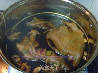 卤水乳鸽的做法步骤：2