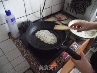 豆角饼的做法步骤：2