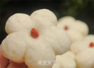 花朵馒头的做法步骤：3