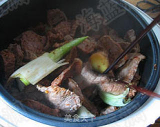 秘制牛肉干的做法步骤：4