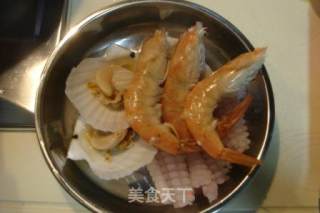 焗海鲜饭的做法步骤：2