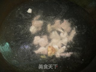 苦瓜咸蛋汤~的做法步骤：2