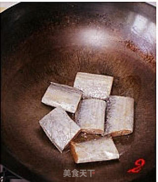 年年有余——香辣煎带鱼的做法步骤：2