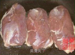 红酒鸭胸的做法步骤：3